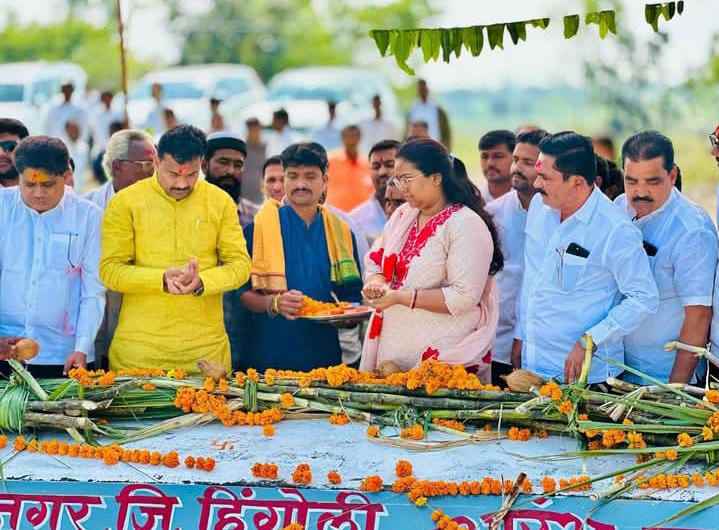 श्री तुळजाभवानी शुगर प्रा. लि. आडगाव दराडे यांच्या सहयोगाने युनिट 2 मोळी पूजन संपन्न.